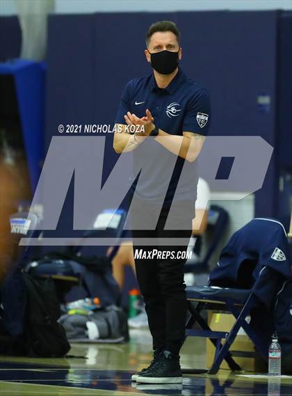 Thumbnail 3 in Harvard-Westlake vs. Sierra Canyon photogallery.