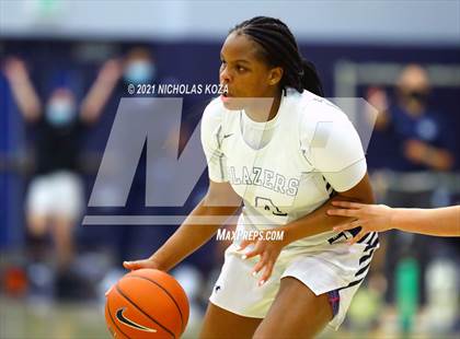 Thumbnail 3 in Harvard-Westlake vs. Sierra Canyon photogallery.