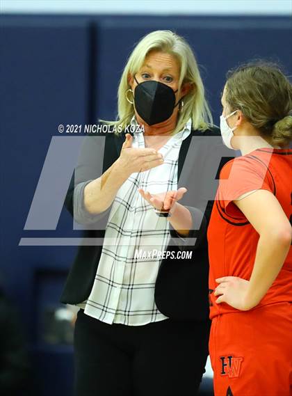 Thumbnail 1 in Harvard-Westlake vs. Sierra Canyon photogallery.