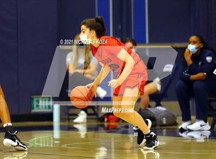 Thumbnail 2 in Harvard-Westlake vs. Sierra Canyon photogallery.