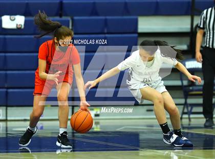 Thumbnail 3 in Harvard-Westlake vs. Sierra Canyon photogallery.