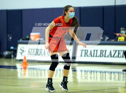 Thumbnail 2 in Harvard-Westlake vs. Sierra Canyon photogallery.