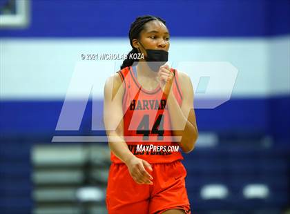 Thumbnail 1 in Harvard-Westlake vs. Sierra Canyon photogallery.