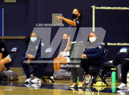 Thumbnail 1 in Harvard-Westlake vs. Sierra Canyon photogallery.