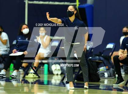 Thumbnail 3 in Harvard-Westlake vs. Sierra Canyon photogallery.