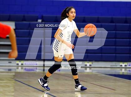 Thumbnail 1 in Harvard-Westlake vs. Sierra Canyon photogallery.