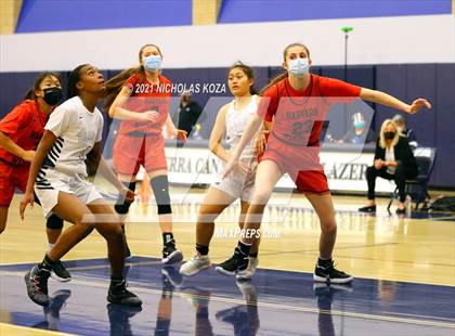 Thumbnail 2 in Harvard-Westlake vs. Sierra Canyon photogallery.