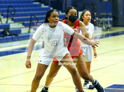 Thumbnail 1 in Harvard-Westlake vs. Sierra Canyon photogallery.