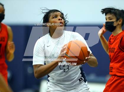 Thumbnail 1 in Harvard-Westlake vs. Sierra Canyon photogallery.
