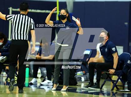 Thumbnail 1 in Harvard-Westlake vs. Sierra Canyon photogallery.