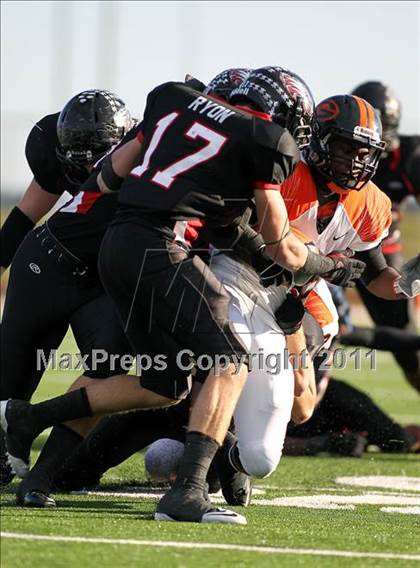 Thumbnail 3 in Argyle vs. Gilmer (3A Division 2 Region 2 Regional Playoffs) photogallery.