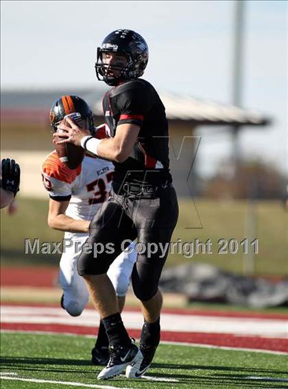 Thumbnail 3 in Argyle vs. Gilmer (3A Division 2 Region 2 Regional Playoffs) photogallery.