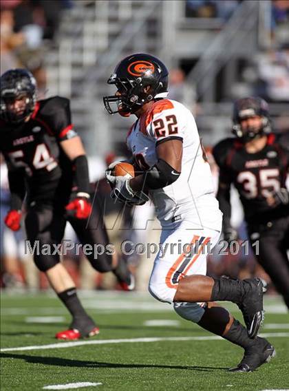 Thumbnail 1 in Argyle vs. Gilmer (3A Division 2 Region 2 Regional Playoffs) photogallery.