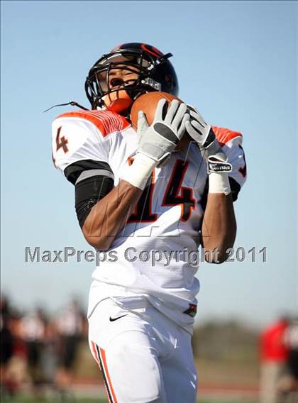 Thumbnail 2 in Argyle vs. Gilmer (3A Division 2 Region 2 Regional Playoffs) photogallery.