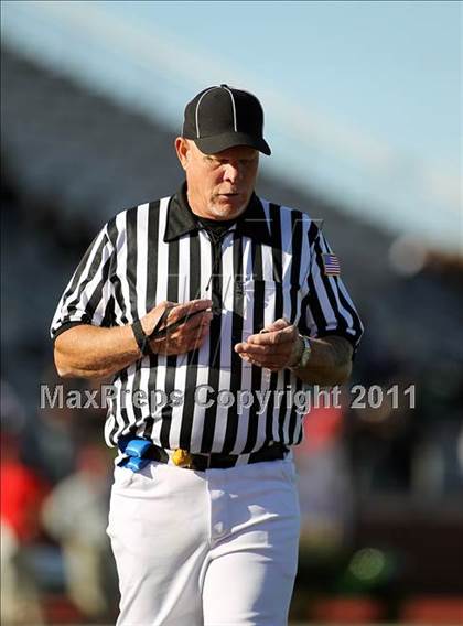 Thumbnail 2 in Argyle vs. Gilmer (3A Division 2 Region 2 Regional Playoffs) photogallery.