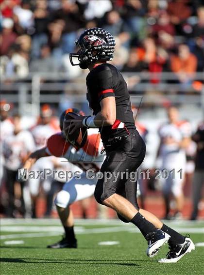 Thumbnail 2 in Argyle vs. Gilmer (3A Division 2 Region 2 Regional Playoffs) photogallery.