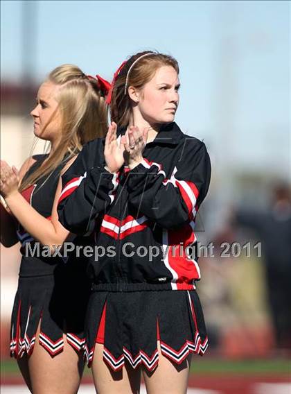 Thumbnail 1 in Argyle vs. Gilmer (3A Division 2 Region 2 Regional Playoffs) photogallery.