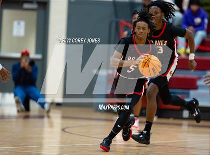 Thumbnail 3 in Baldwin vs Warner Robins (Hypesouth Hardwood Invitational) photogallery.