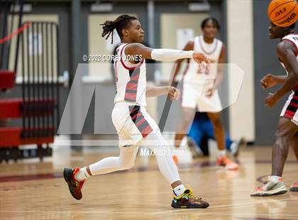 Thumbnail 1 in Baldwin vs Warner Robins (Hypesouth Hardwood Invitational) photogallery.