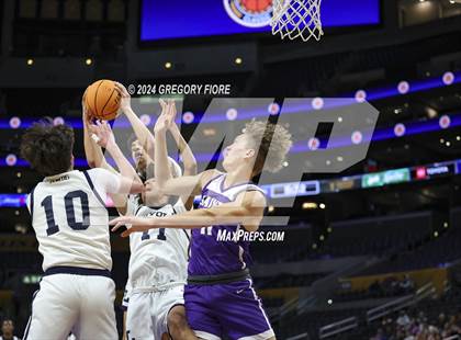 Thumbnail 3 in St. Augustine vs Loyola (2024 Coastal Catholic Classic) photogallery.