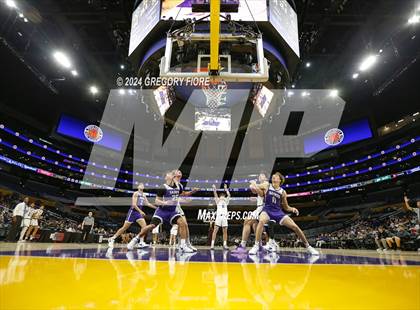 Thumbnail 3 in St. Augustine vs Loyola (2024 Coastal Catholic Classic) photogallery.