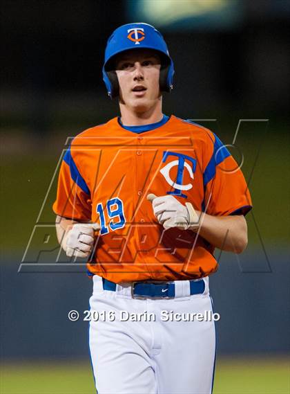 Thumbnail 3 in Canyon del Oro vs. Thunderbird (AIA D2 Semifinal) photogallery.