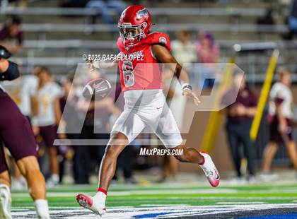 Thumbnail 2 in Deer Park vs. North Shore (UIL Football 6A D1 Bi-District) photogallery.