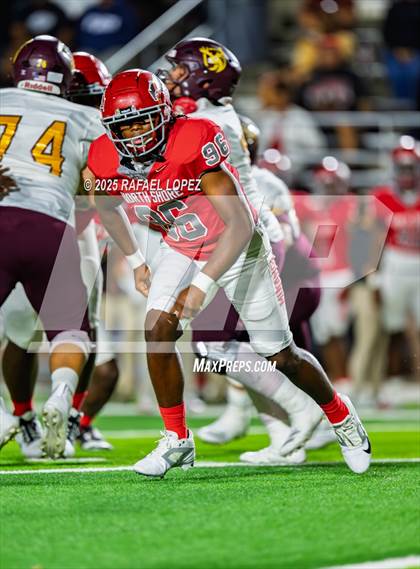 Thumbnail 2 in Deer Park vs. North Shore (UIL Football 6A D1 Bi-District) photogallery.