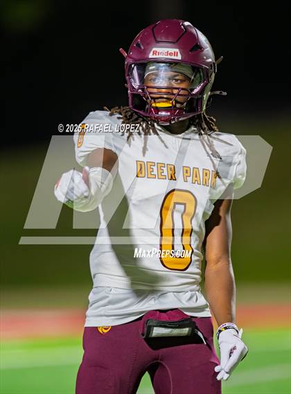 Thumbnail 1 in Deer Park vs. North Shore (UIL Football 6A D1 Bi-District) photogallery.