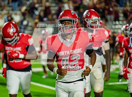 Thumbnail 2 in Deer Park vs. North Shore (UIL Football 6A D1 Bi-District) photogallery.