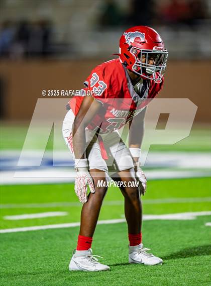 Thumbnail 2 in Deer Park vs. North Shore (UIL Football 6A D1 Bi-District) photogallery.