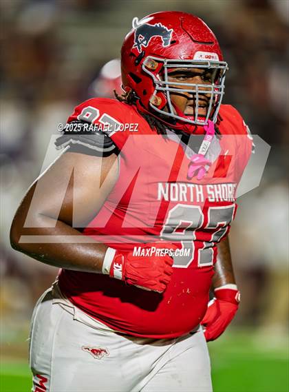 Thumbnail 2 in Deer Park vs. North Shore (UIL Football 6A D1 Bi-District) photogallery.