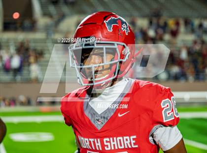 Thumbnail 1 in Deer Park vs. North Shore (UIL Football 6A D1 Bi-District) photogallery.