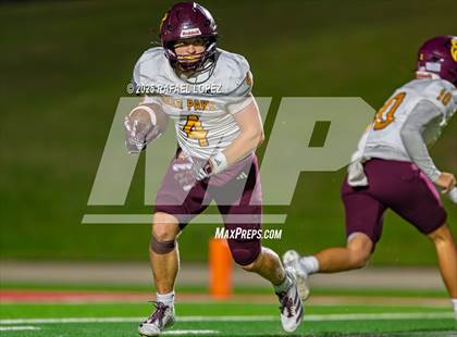 Thumbnail 1 in Deer Park vs. North Shore (UIL Football 6A D1 Bi-District) photogallery.