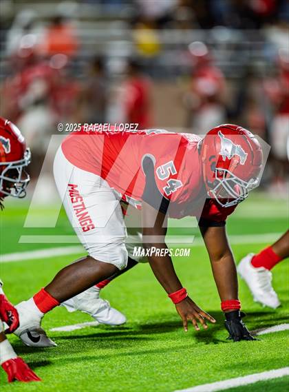 Thumbnail 1 in Deer Park vs. North Shore (UIL Football 6A D1 Bi-District) photogallery.