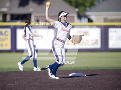 Thumbnail 1 in Riverside Academy @ Lutcher photogallery.