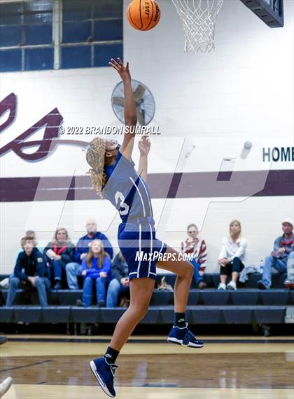 Thumbnail 1 in Thorsby @ Marion photogallery.