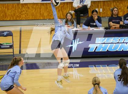 Thumbnail 1 in Copper Hills @ Westlake photogallery.