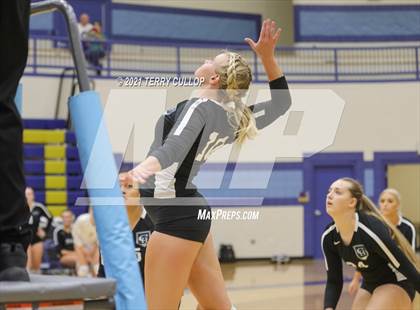 Thumbnail 1 in Copper Hills @ Westlake photogallery.