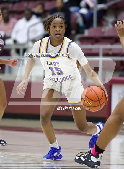 Thumbnail 2 in Palestine vs. Chapel Hill (UIL 4A Bi-District Playoff) photogallery.