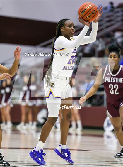 Thumbnail 2 in Palestine vs. Chapel Hill (UIL 4A Bi-District Playoff) photogallery.