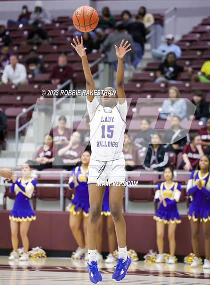 Thumbnail 1 in Palestine vs. Chapel Hill (UIL 4A Bi-District Playoff) photogallery.