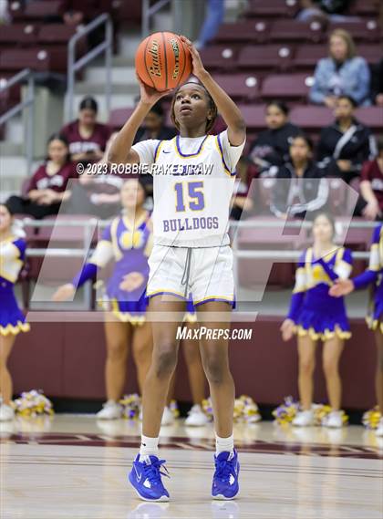 Thumbnail 3 in Palestine vs. Chapel Hill (UIL 4A Bi-District Playoff) photogallery.