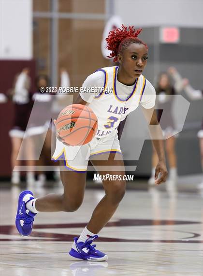 Thumbnail 3 in Palestine vs. Chapel Hill (UIL 4A Bi-District Playoff) photogallery.
