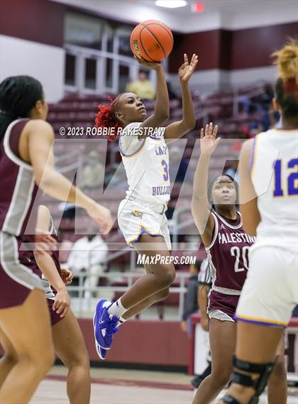 Thumbnail 1 in Palestine vs. Chapel Hill (UIL 4A Bi-District Playoff) photogallery.