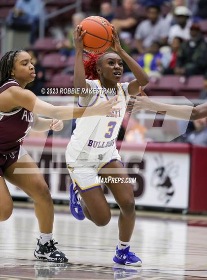 Thumbnail 3 in Palestine vs. Chapel Hill (UIL 4A Bi-District Playoff) photogallery.
