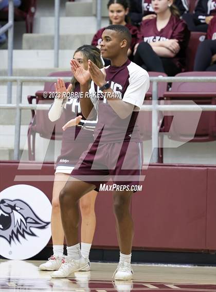 Thumbnail 2 in Palestine vs. Chapel Hill (UIL 4A Bi-District Playoff) photogallery.