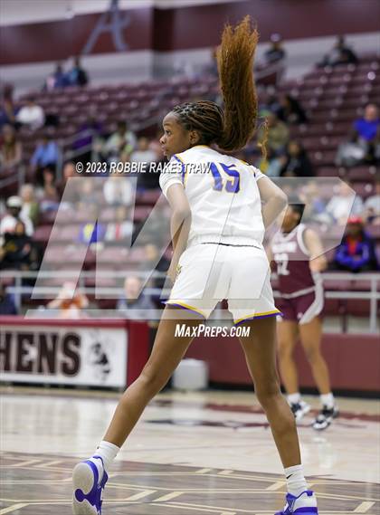 Thumbnail 3 in Palestine vs. Chapel Hill (UIL 4A Bi-District Playoff) photogallery.