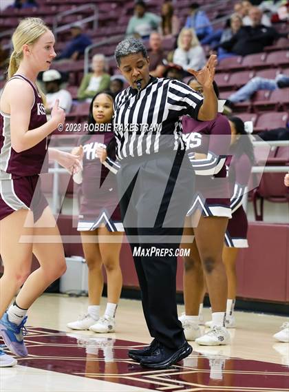 Thumbnail 2 in Palestine vs. Chapel Hill (UIL 4A Bi-District Playoff) photogallery.