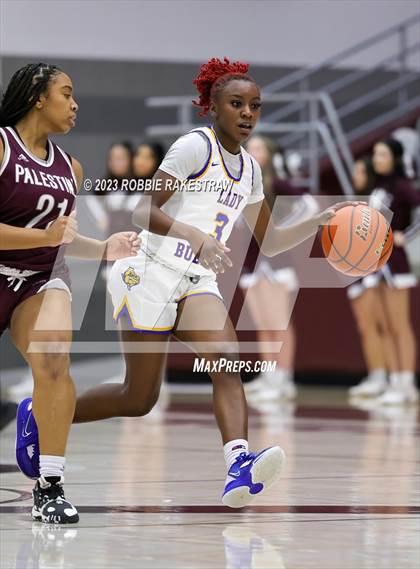 Thumbnail 2 in Palestine vs. Chapel Hill (UIL 4A Bi-District Playoff) photogallery.
